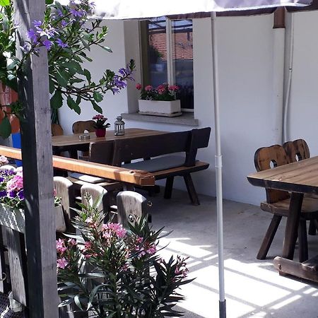 Hotel Restaurant Roessli Uetendorf Exteriér fotografie