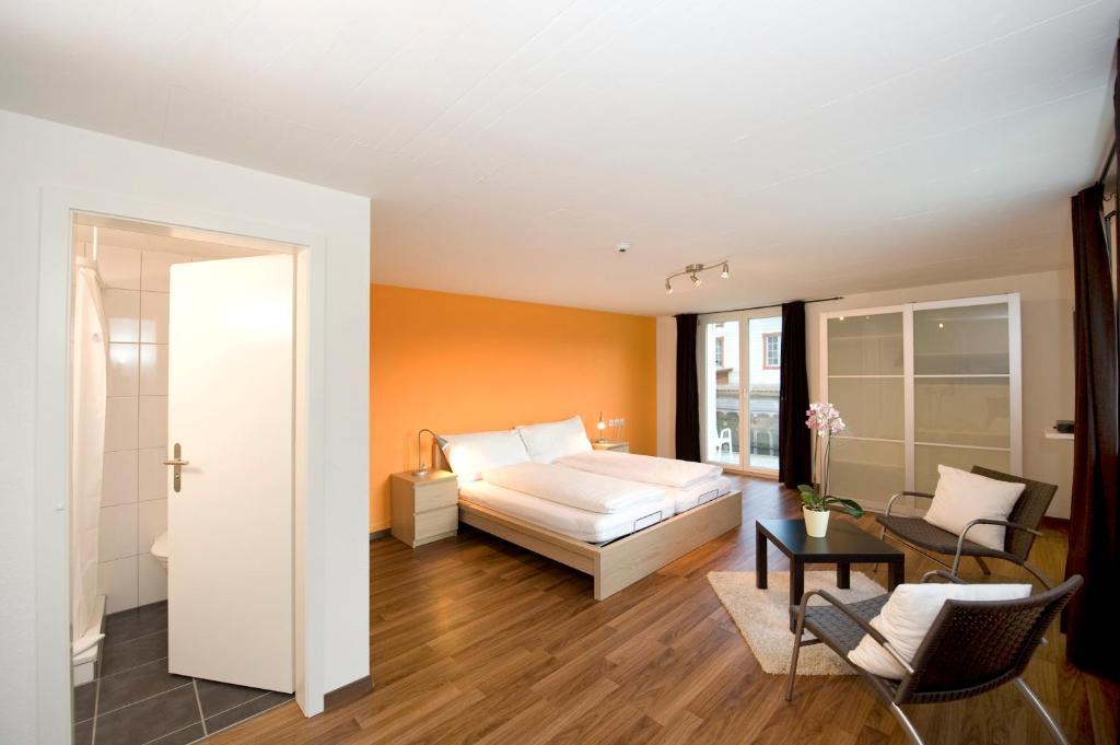 Hotel Restaurant Roessli Uetendorf Pokoj fotografie