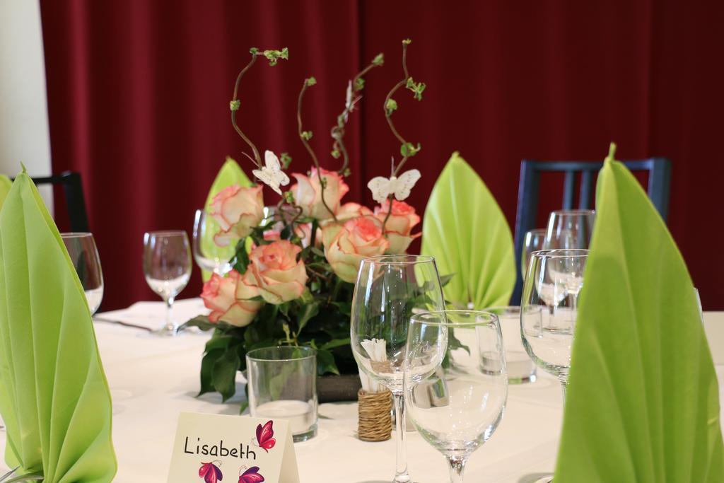 Hotel Restaurant Roessli Uetendorf Exteriér fotografie